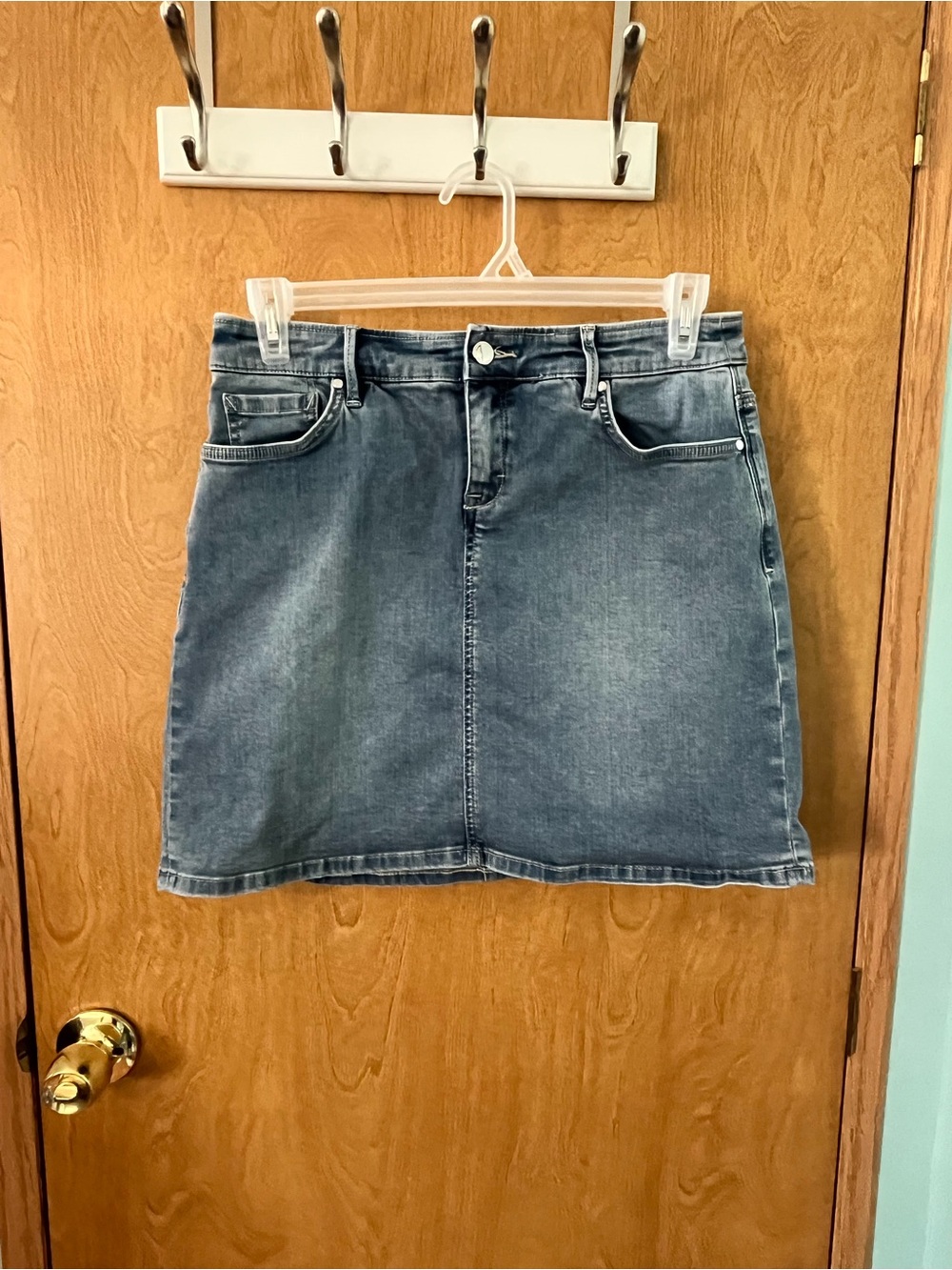 Tommy Bahama Stretchy Blue Denim A-Line Mini Skirt - Waist 32” Length 17” NWOT